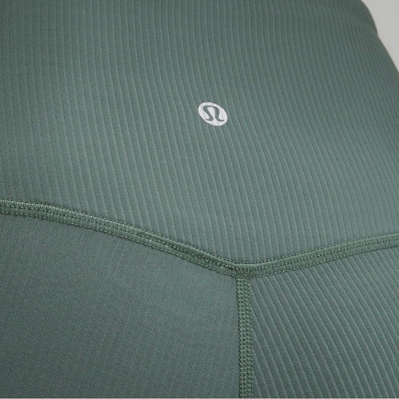 High rise mini flare pant - Picture 4 of 8